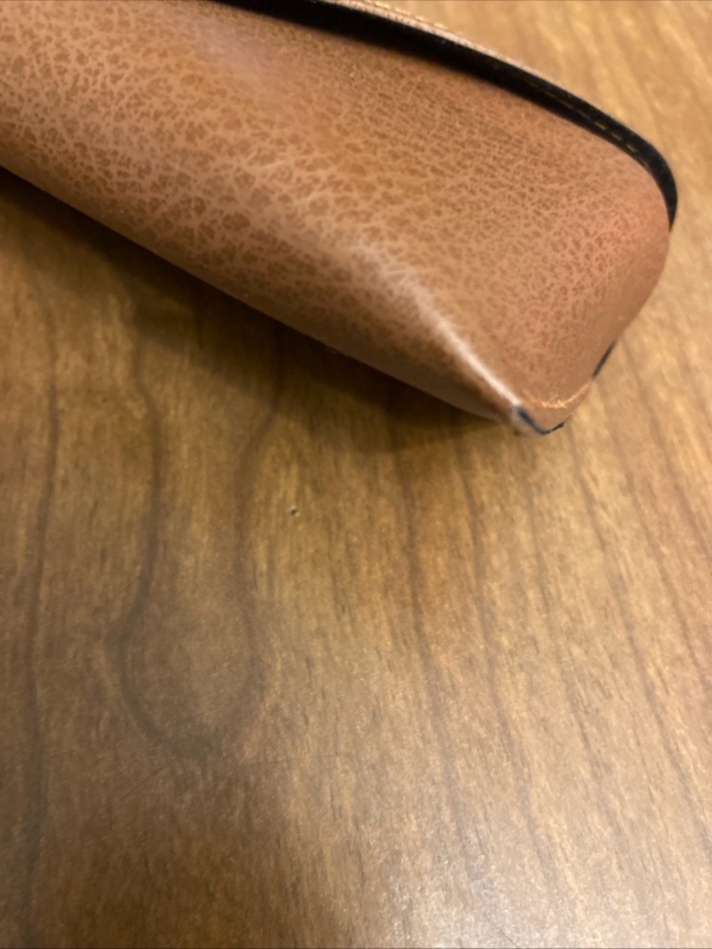 Ray-Ban Medium Brown Pebbled Leather Logo Snap Hard Sunglasses Case Only. - Picture 6 of 7